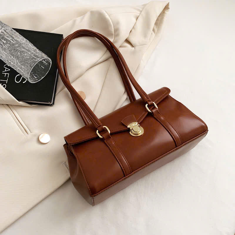 Classic style shoulder bag, high-end underarm bag, showing luxury class (Form T2)