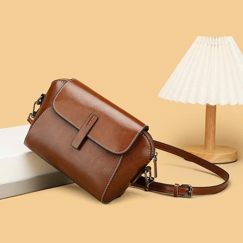 Compact oil wax cowhide crossbody bag for women, genuine cowhide material, high-end brand handbag (Form T4)